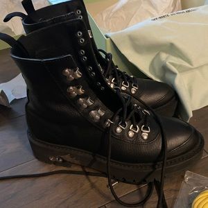 Off White Cool hiking boots